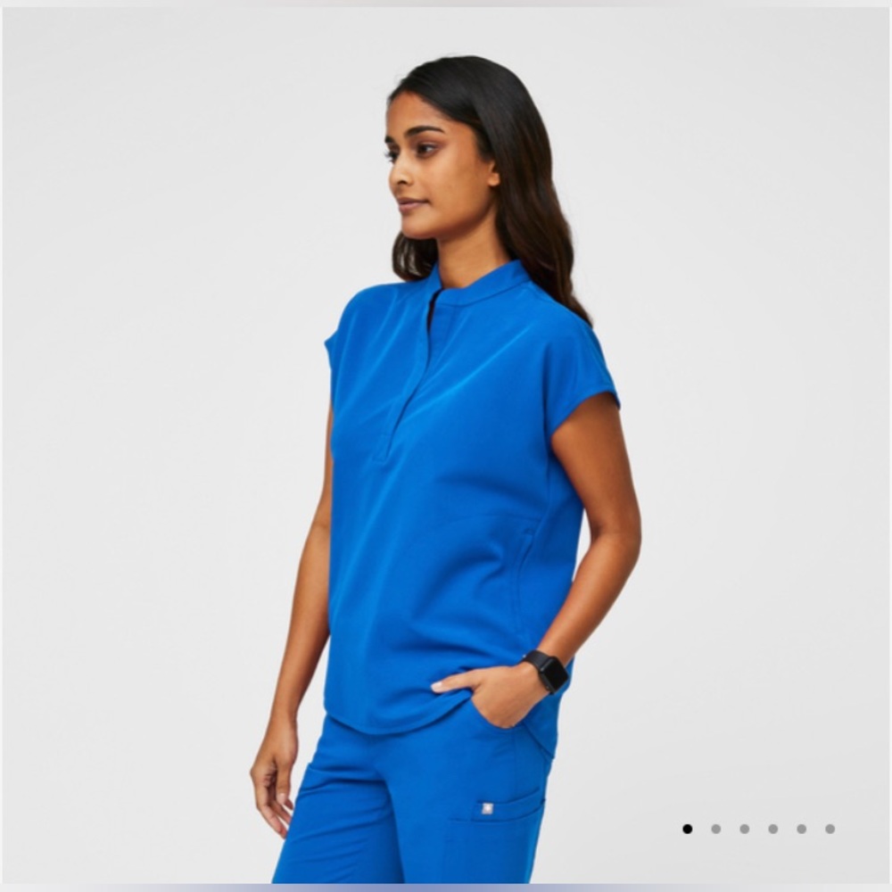 Figs Rafaela Oversized Scrub Top Royal Blue — Size Large